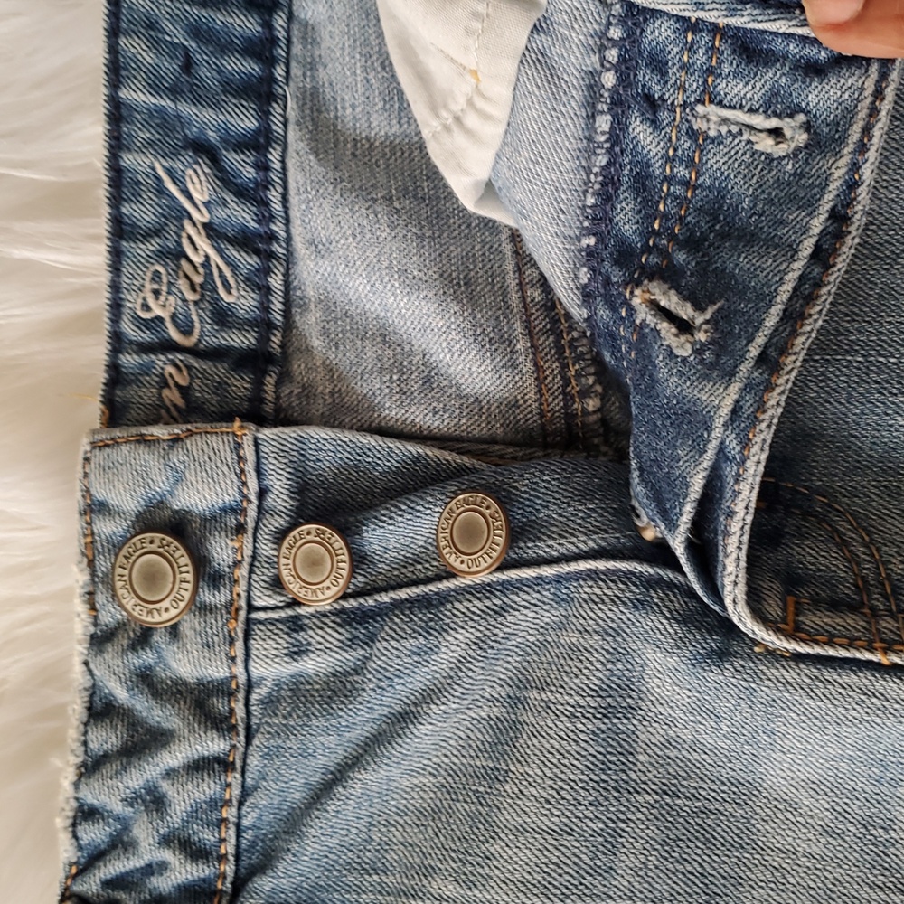 American Eagle distress Micro Daisy Dukes Jeans shorts size 4 - Picture 15 of 16
